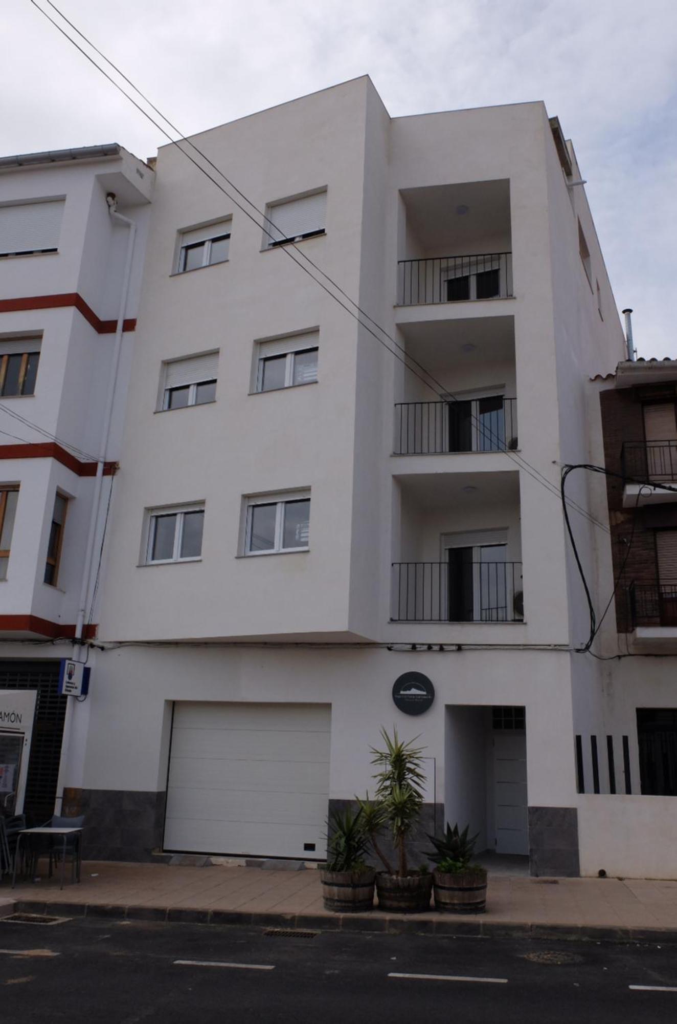 Gegant De Pedra Apartaments Adzaneta Экстерьер фото